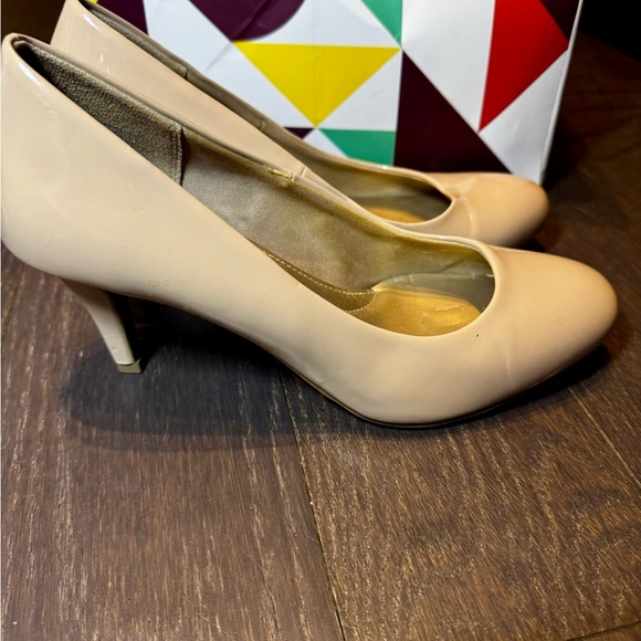 Women’s 3” Heels (Beige) Stiletto - Picture 3 of 11